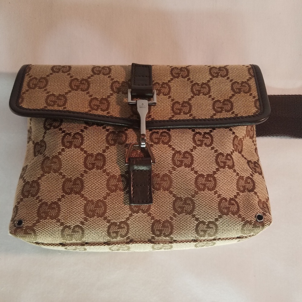 Gucci Monogram GG Waist Pouch (rare)